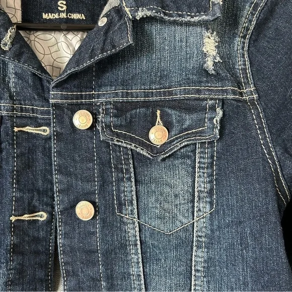 Vanity Dark Blue Distressed Denim Cropped Button Up Small Jean Jacket for Women - Picture 4 of 10
